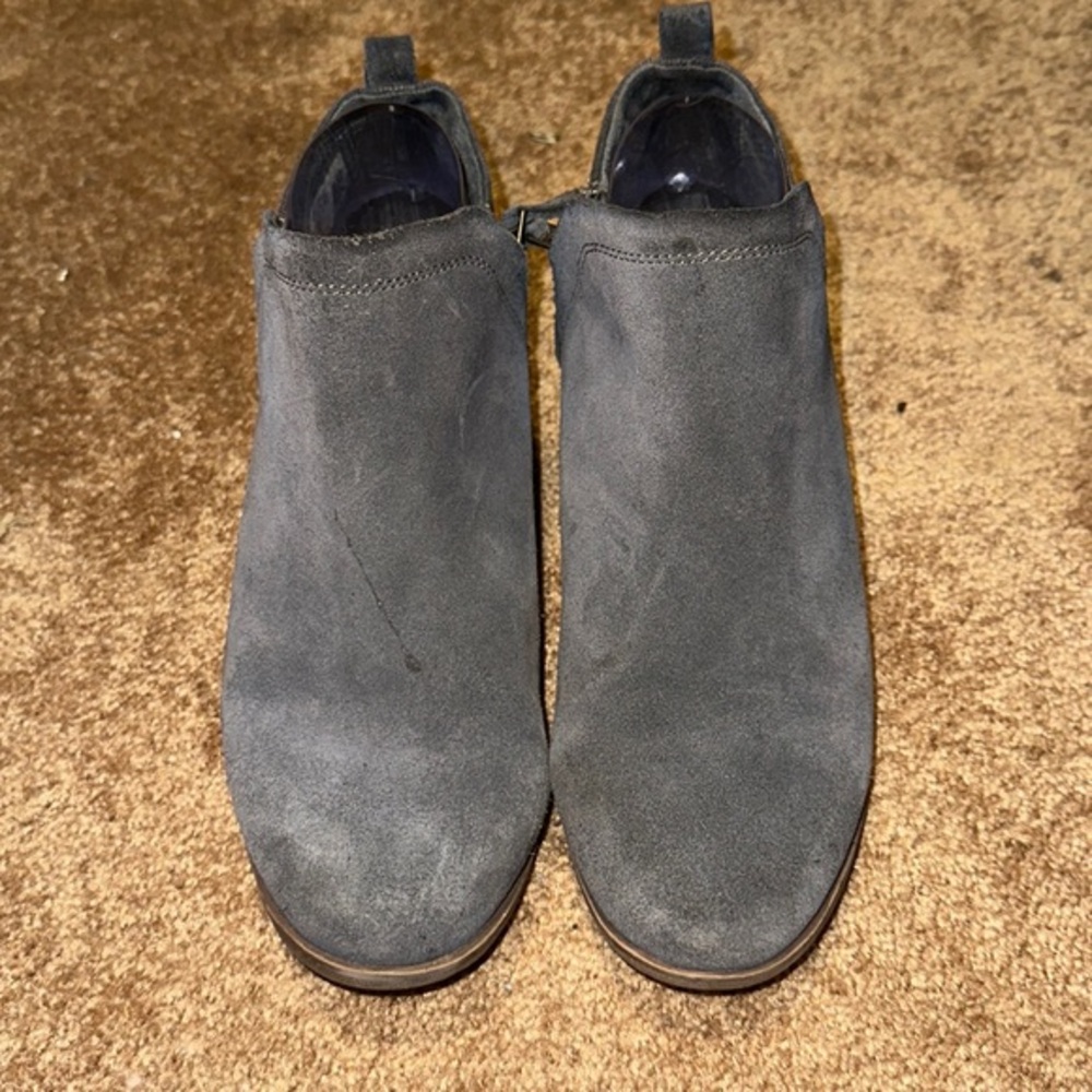 Toms‎ Grey Suede Booties 9 side zip